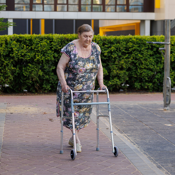  учреждения социального обслуживания пожилых